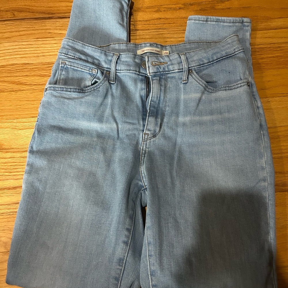 Levi's Sky Blue High Rise Skinny Jeans